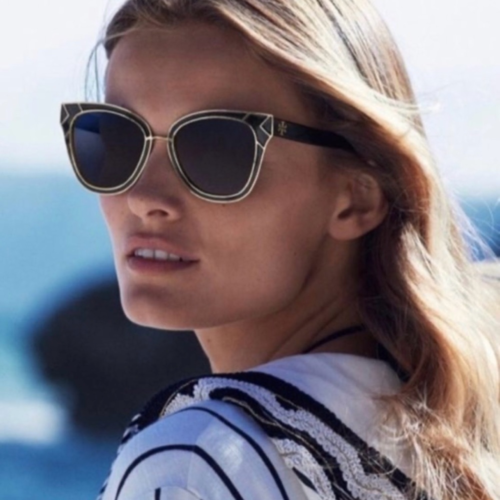 ✨Host Pick ✨ Tory Burch | OTY6061 Blue Silver Sunglasses